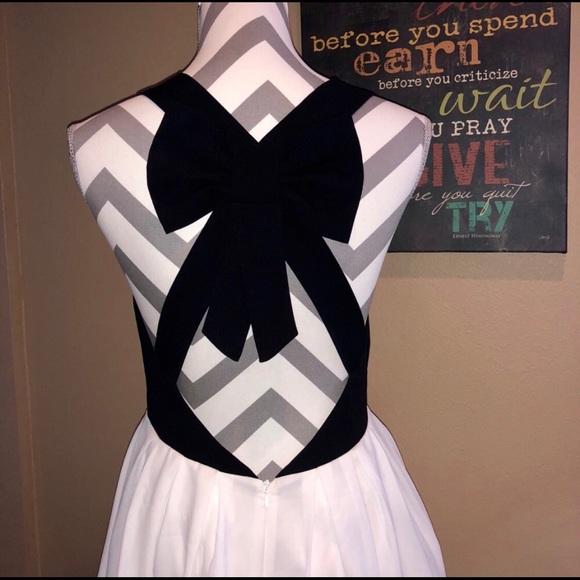 🆕Romantic Chiffon Open Bow Back Dress - Picture 1 of 6